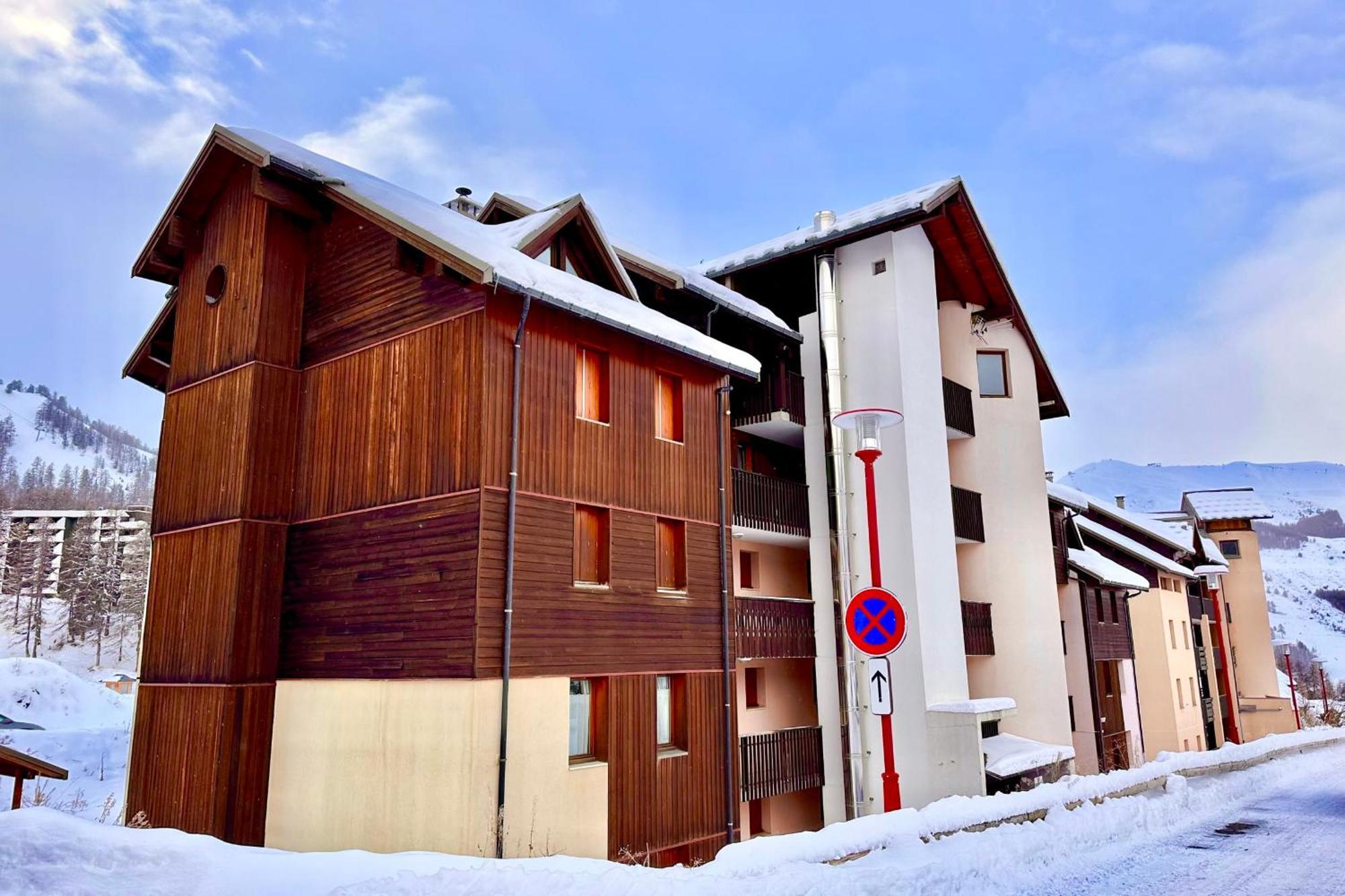 Casa-Amelie Terrace With View And Parking Apartment Вар Екстериор снимка