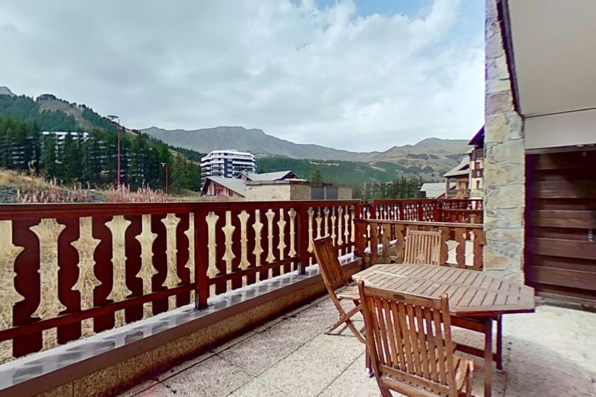 Casa-Amelie Terrace With View And Parking Apartment Вар Екстериор снимка
