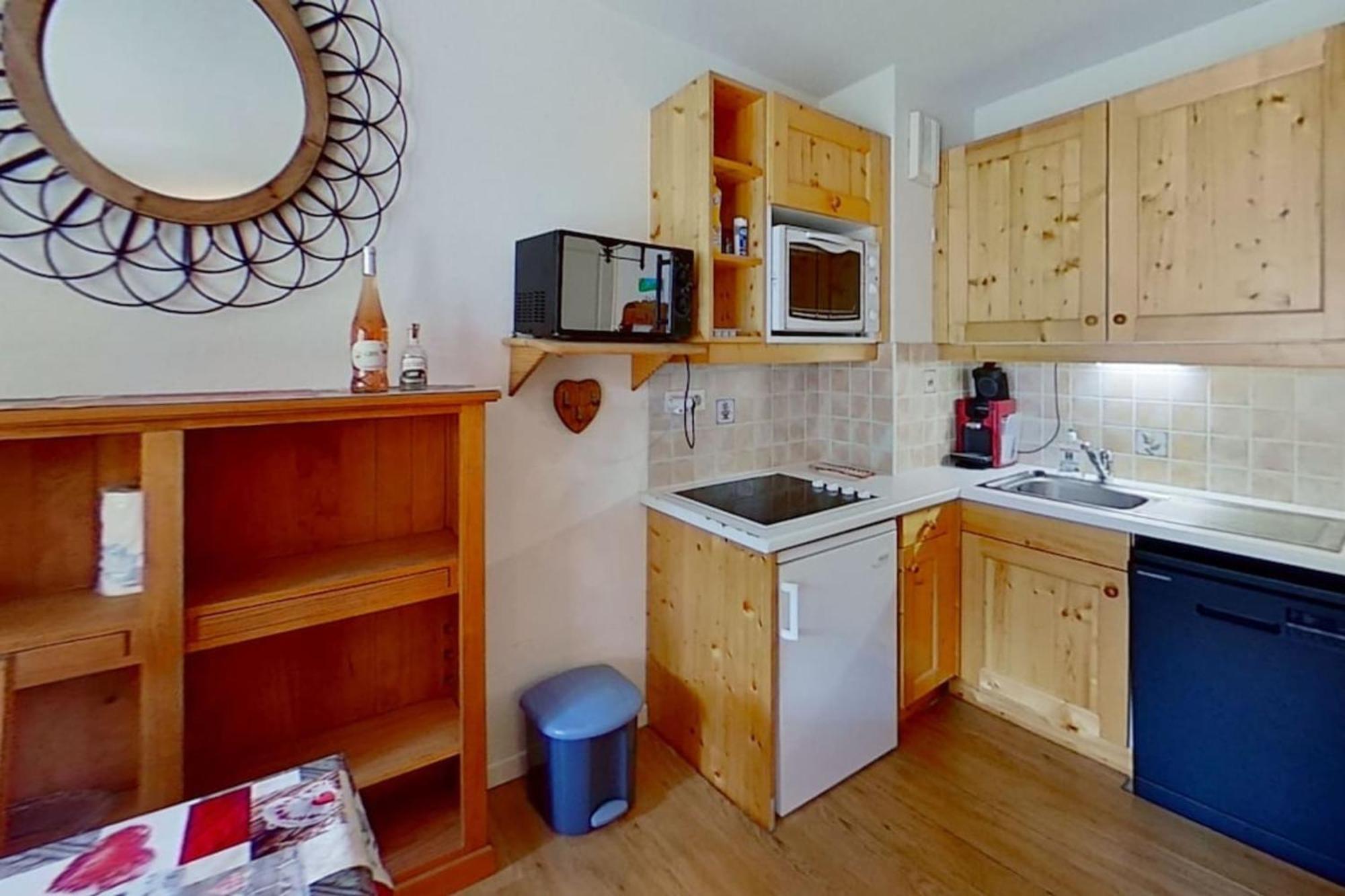 Casa-Amelie Terrace With View And Parking Apartment Вар Екстериор снимка