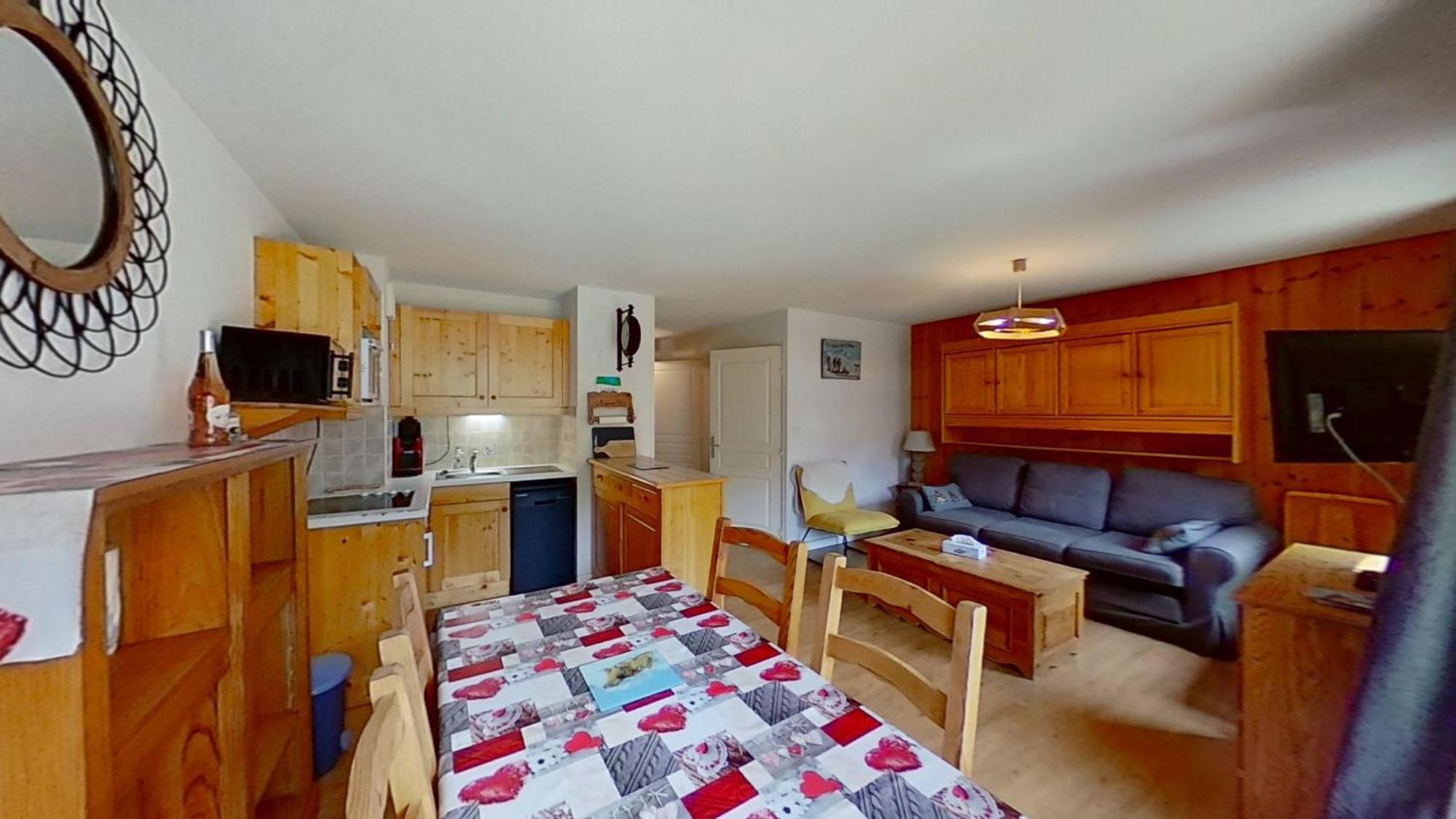 Casa-Amelie Terrace With View And Parking Apartment Вар Екстериор снимка