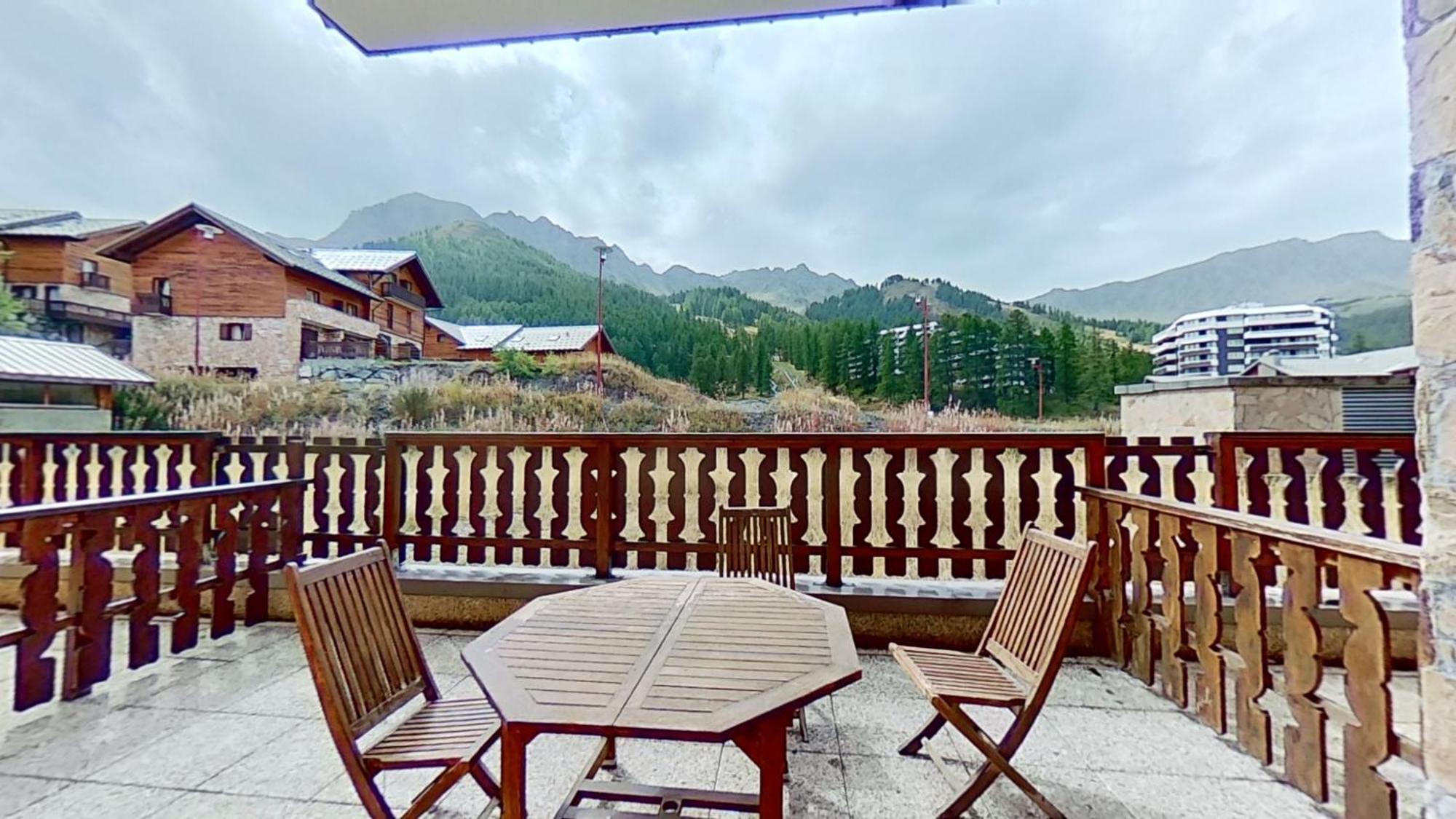 Casa-Amelie Terrace With View And Parking Apartment Вар Екстериор снимка