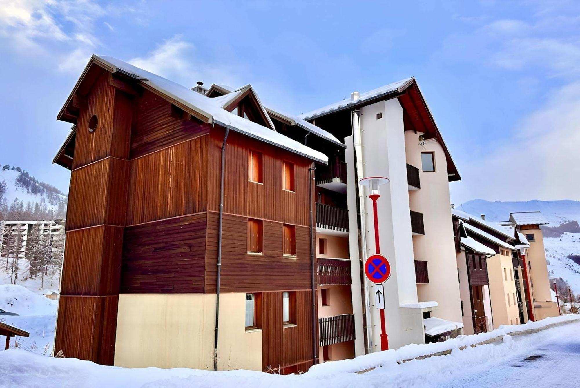 Casa-Amelie Terrace With View And Parking Apartment Вар Екстериор снимка